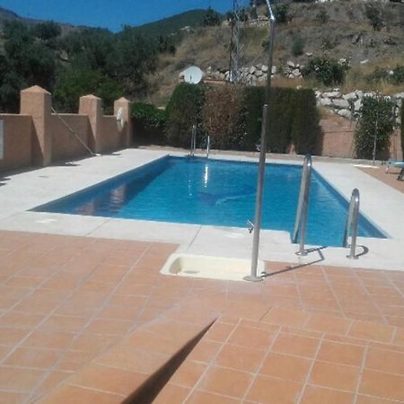 Precioso Apartamento En Complejo Residencial. Alcaucin Exterior photo